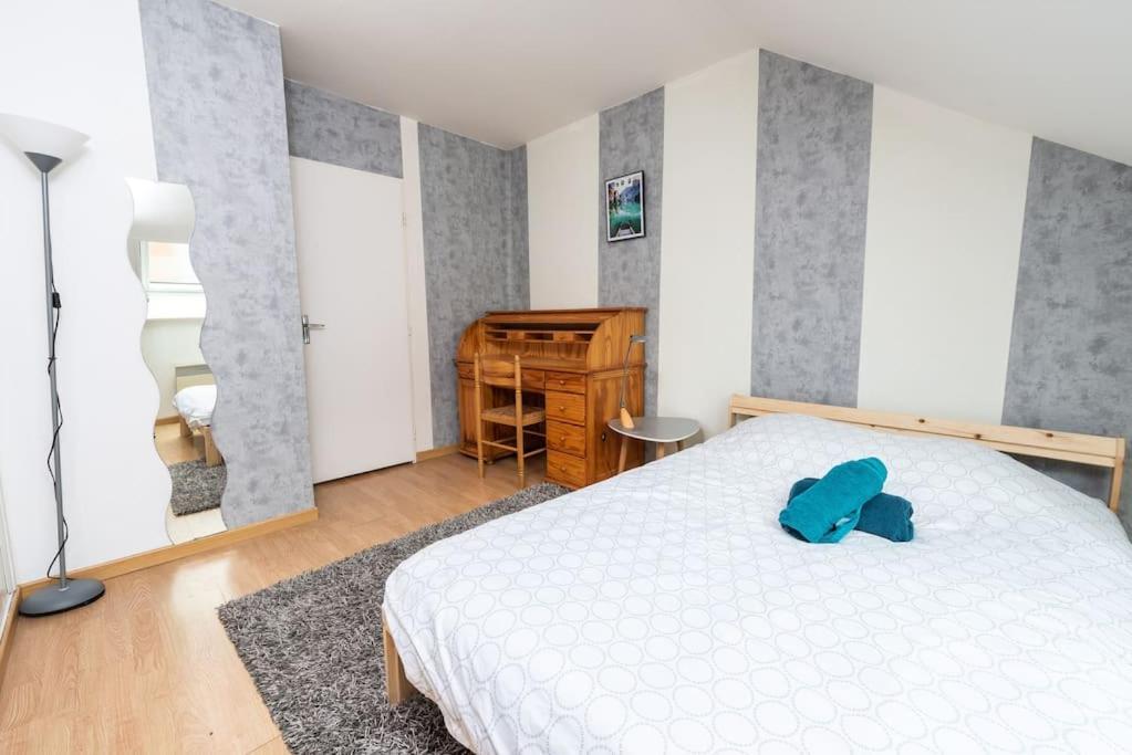 Duplex Cosy Et Contemporain Avec Parking Prive Apartment Амиен Екстериор снимка